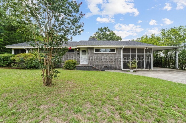 Building Photo - 1823 Curtis Dr