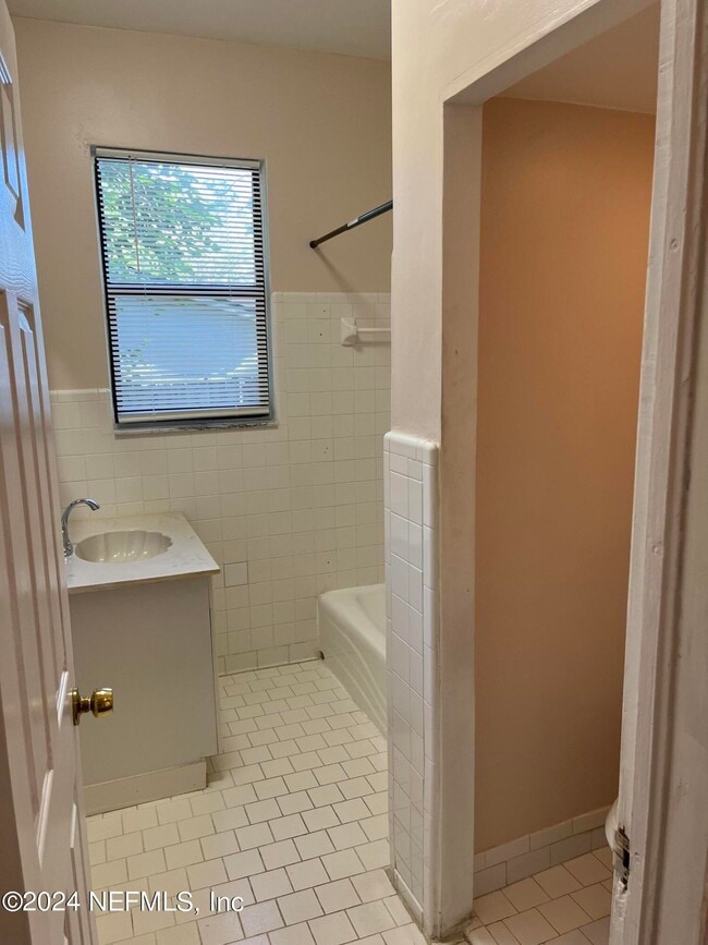 Photo - 5105 Hollycrest Dr