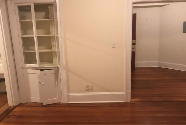 Photo - 881 Massachusetts Ave