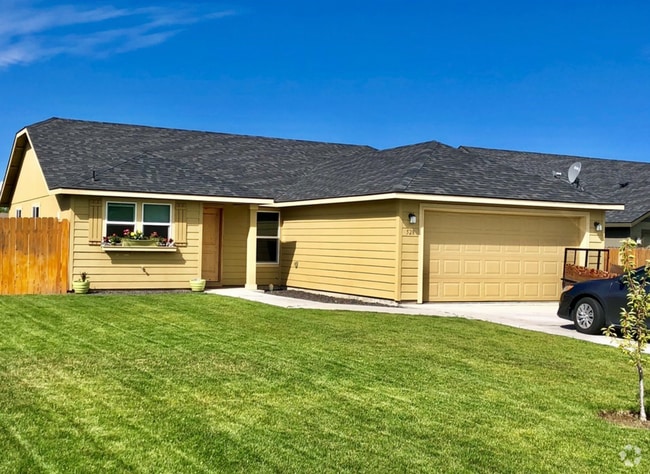 Building Photo - Home for rent!