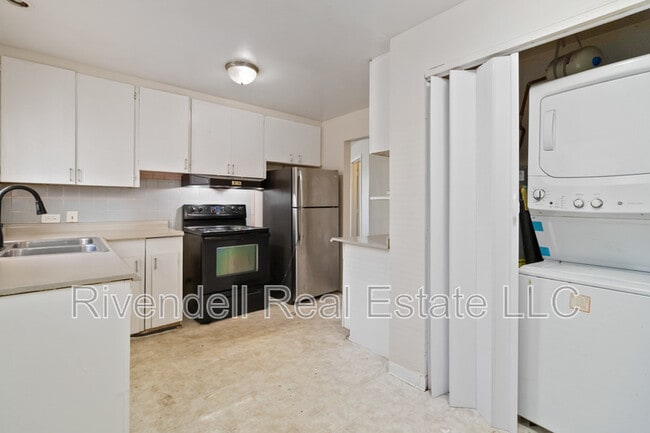 Photo - 1315 Winona Ct Unit #1317