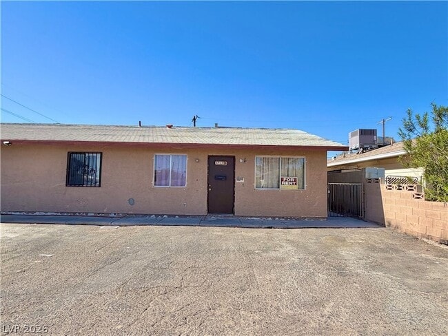Photo - 3717 Lillis Ave Unit B
