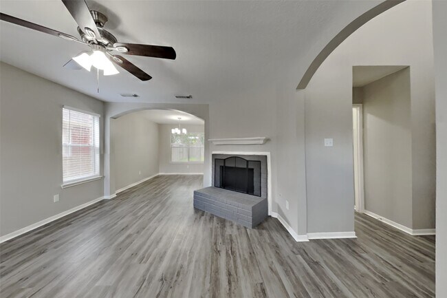 Photo - 16127 Hilton Head Ln
