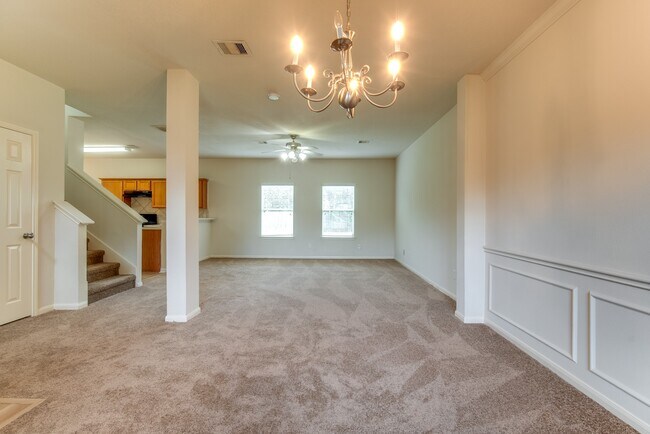 Photo - 6702 Albion Cresent Dr