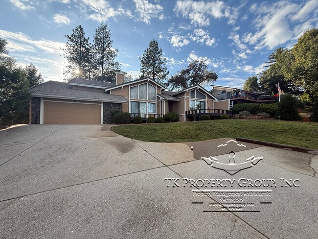 Photo - 17574 Patricia Way