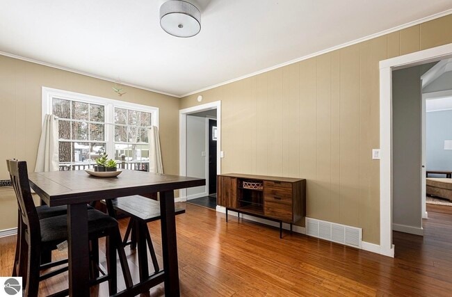 Photo - 1704 Comanche St