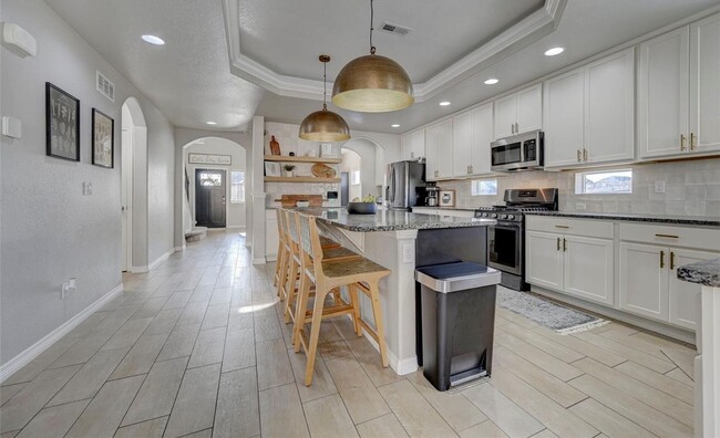 Photo - 5 Bed Home with luxury finishes in The Gle...