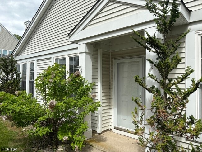 Photo - 37 Stafford Ln