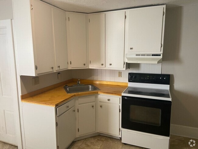 Building Photo - 422 W Orange St Unit C Rental