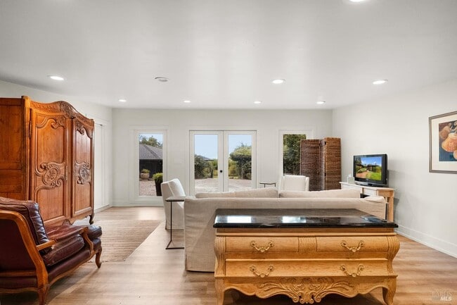 Photo - 1244 N Fitch Mountain Rd