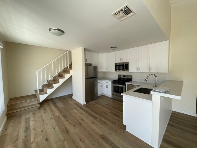 Photo - 11311 Huston St Apartments Unit 6