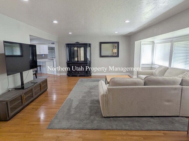 4 Bed, 3.5 Bath - Amazing Location