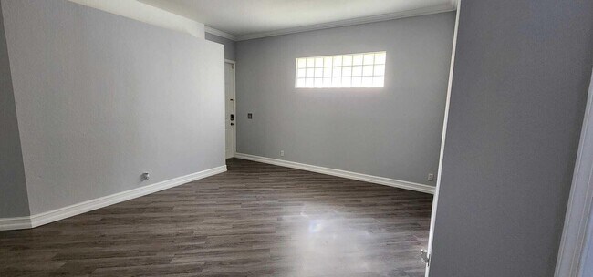 Photo - 146 Prestige Dr