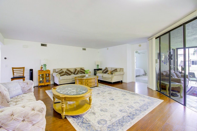 Photo - 18258 Covina Way Unidad 102