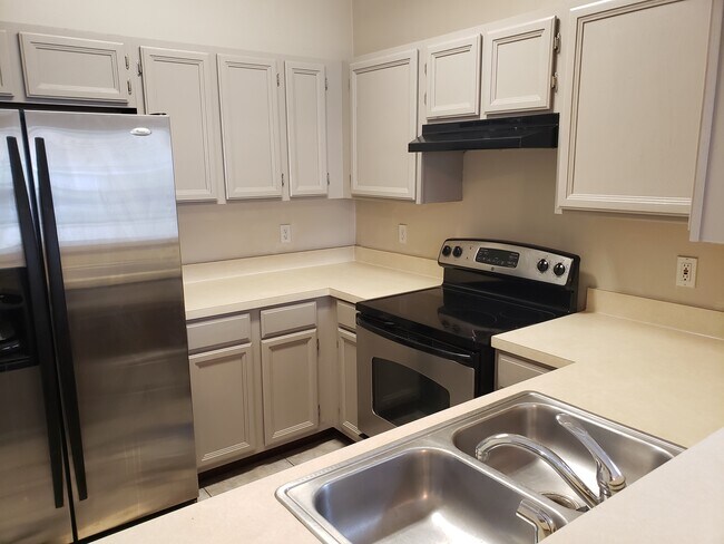 Cocina - 9326 Bud Wood St