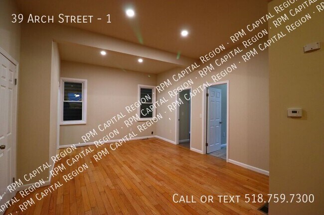 Photo - 39 Arch St Unidad 1