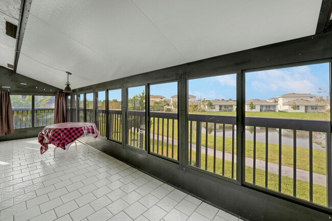 Photo - 13679 Date Palm Ct Unit B