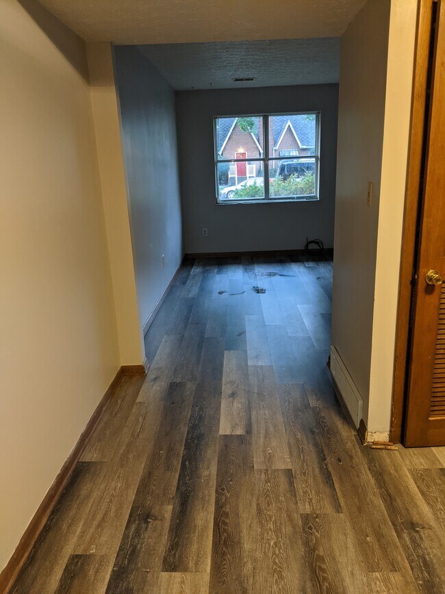 Photo - 39 W Lincoln St Unit C