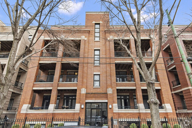 Building Photo - 679 N Peoria St Unit 2N Rental