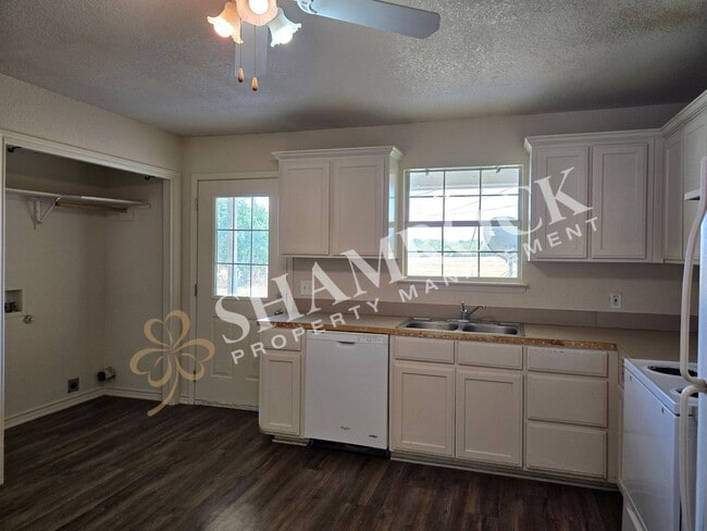 214-B Melissa Dr