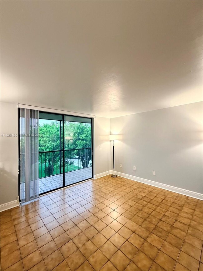 Photo - 8035 SW 107th Ave Unit 317