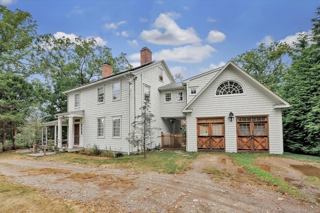 Building Photo - 160 Hillspoint Rd Rental