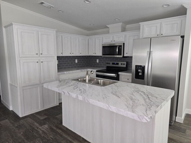 Photo - 102 Robert James Dr