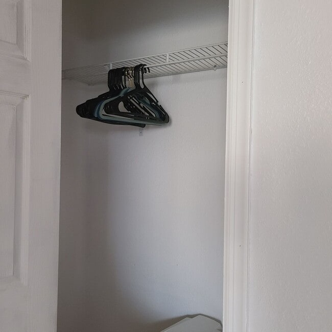 Photo - 663 Sullivan St