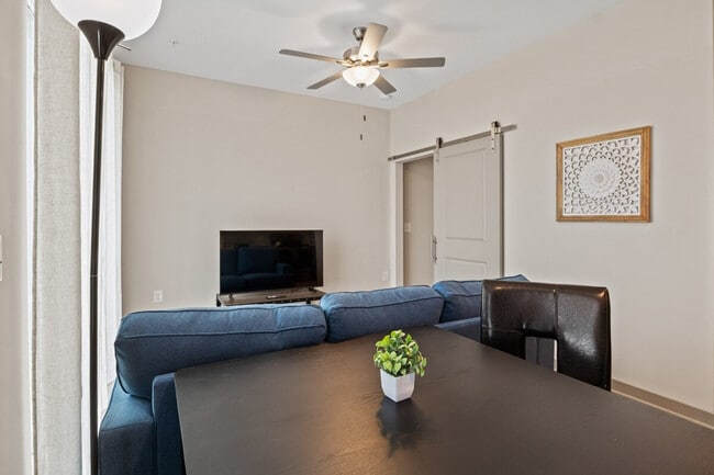 1607 Centennial Park Blvd Unit SI ID1312618P