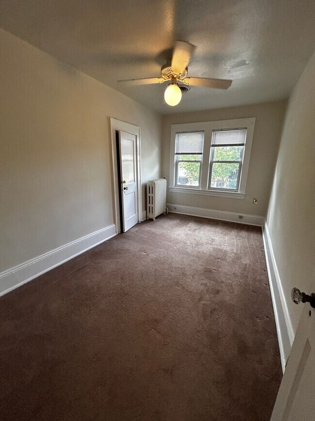 Photo - Arden/1912 Unit Upper