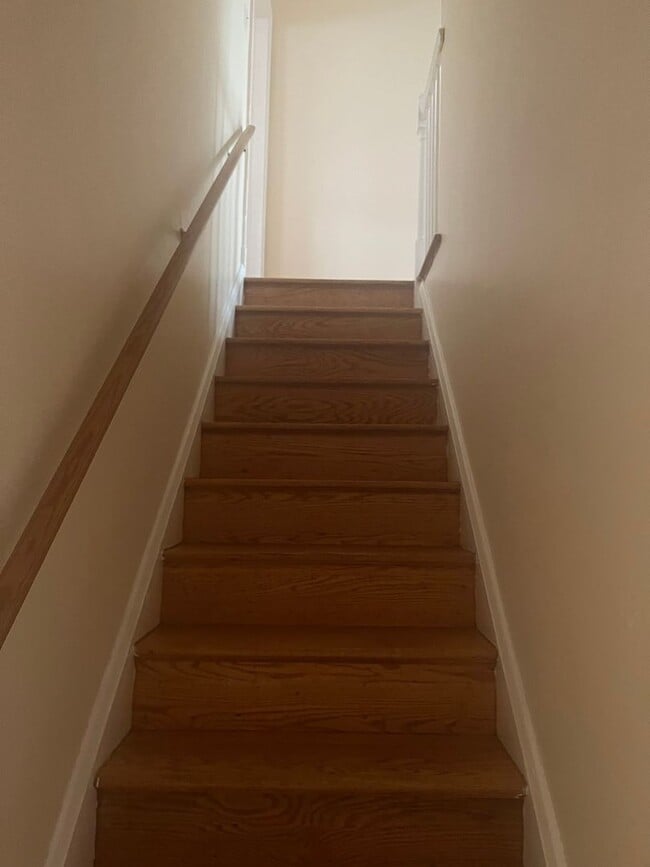 Photo - 3bed 1.5 Bathroom Townhome located 4353 Ro...