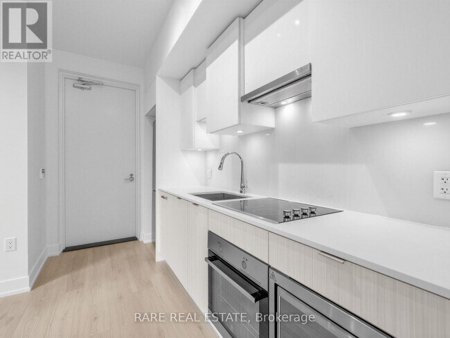 Photo - 99 Broadway Ave Unité 105