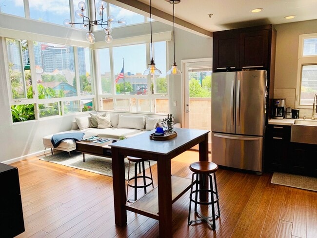 Building Photo - Live in the Heart of Little Italy! GORGEOUS 2BD/2BA Condo w/ Loft! Unit 105