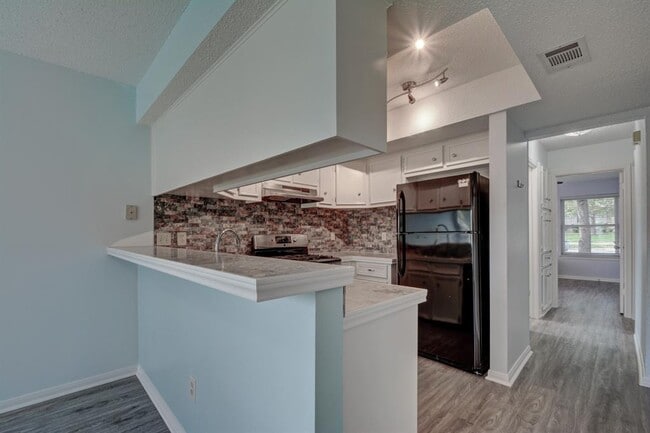 Photo - 418 Arrow Head