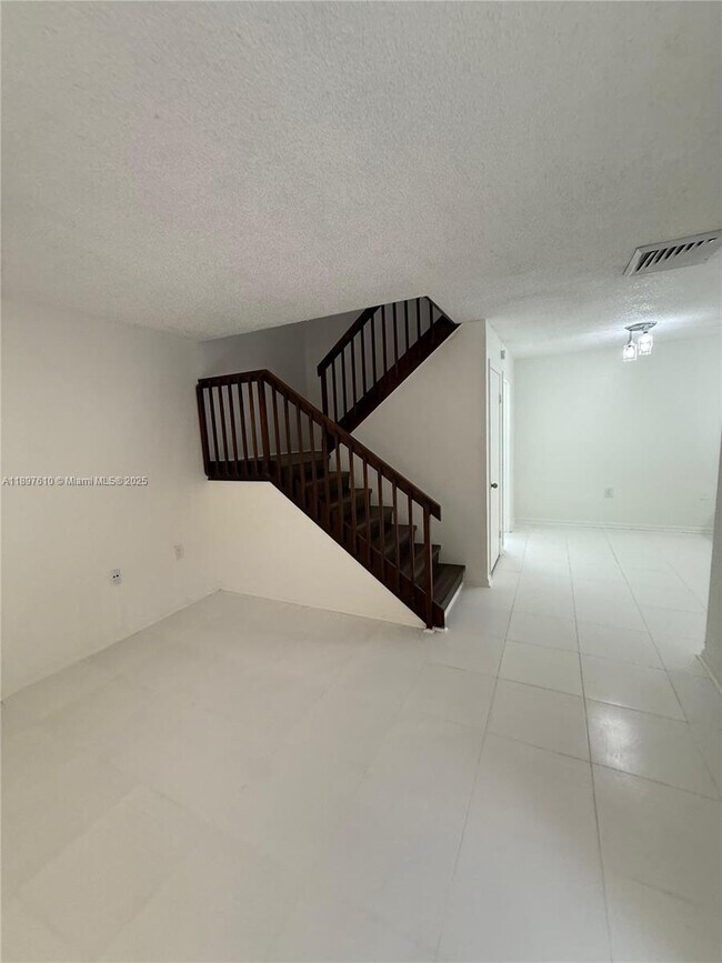 Photo - 738 Mill Valley Pl