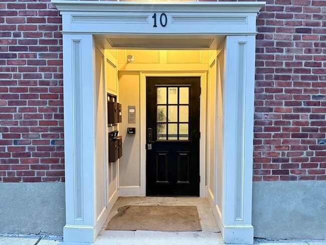 Photo - 10 Leyden St Condo Unit 1