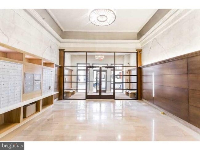 Photo - 1600 Walnut St Unit 1003