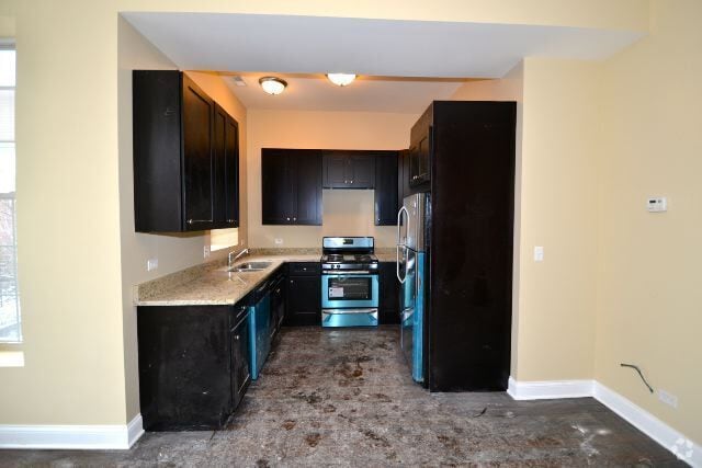 Building Photo - 1740 W Huron St Rental
