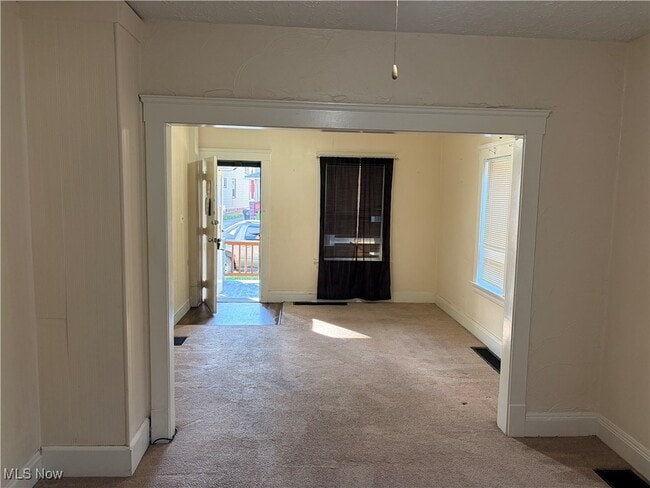 Photo - 3653 W 46th St