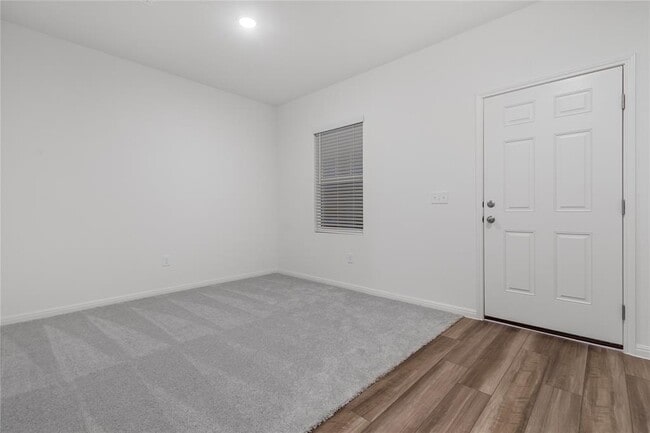 Photo - 337 Wedemeyer St