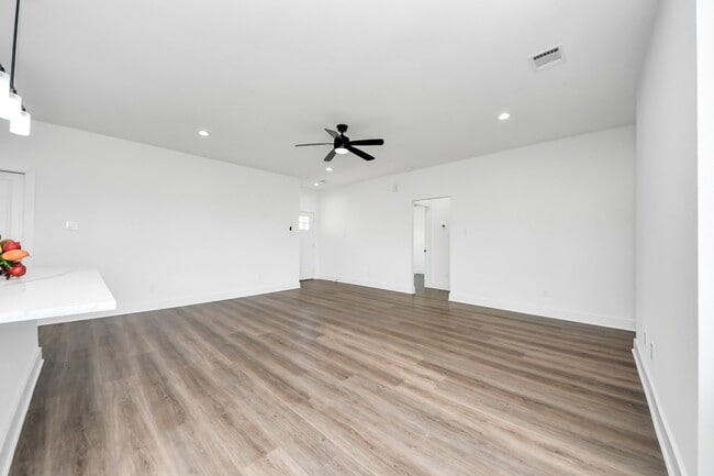 Photo - 6273 Rd 5503