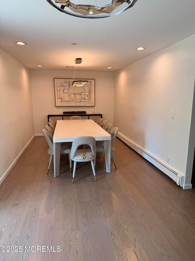 Photo - 704 Dow Ave