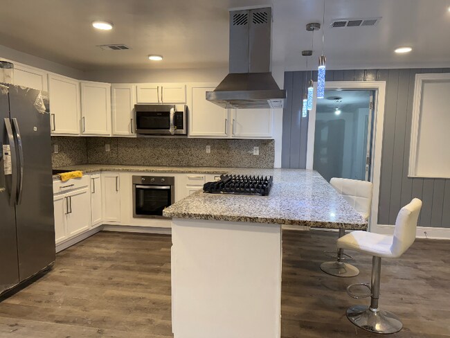 Photo - 961 Eastside Dr SE