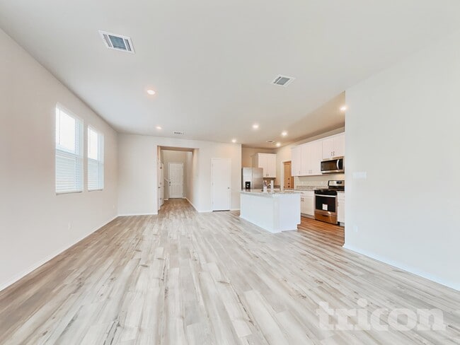 Photo - 3524 Stride Ln