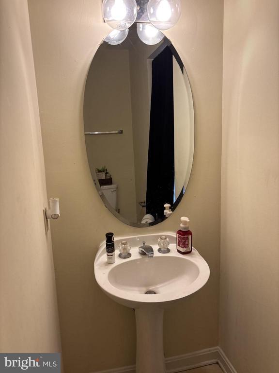 Photo - 7801 Vanity Fair Dr