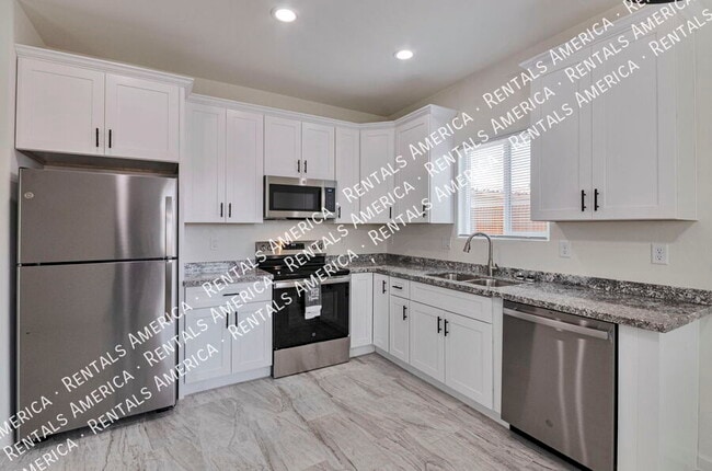 Photo - 3727 N Stone Ave