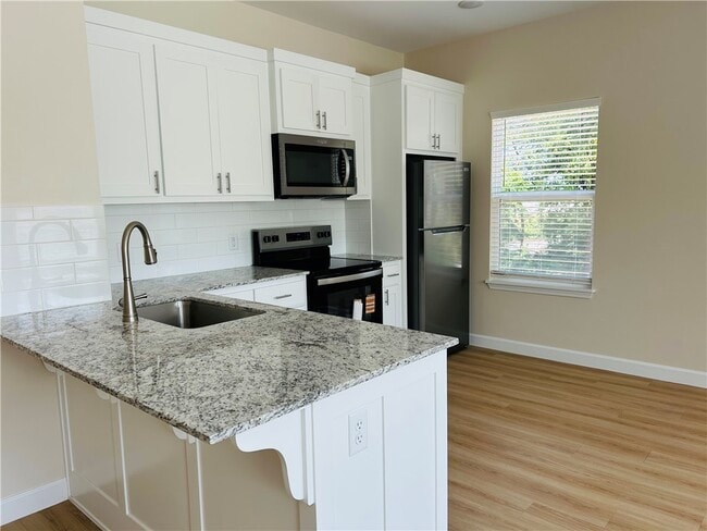 Photo - 706 E Johnson Ave