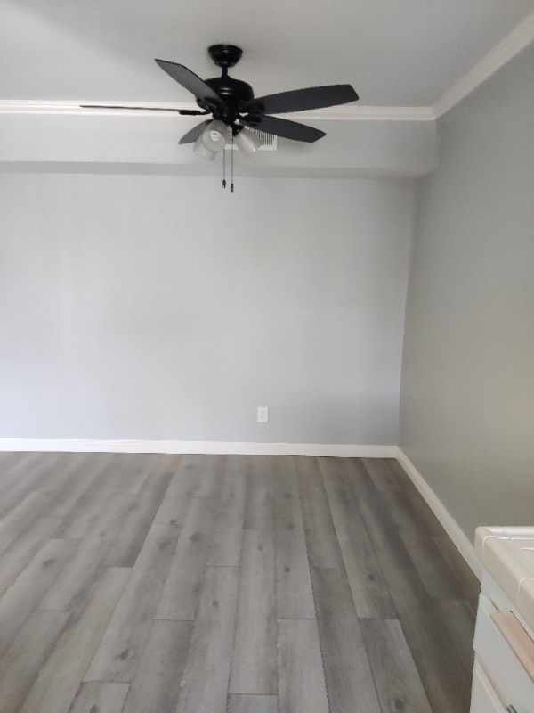 Photo - 18935 Sherman Way Unidad 19