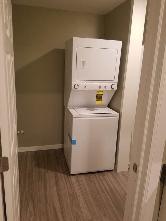 Photo - 42 London Ave