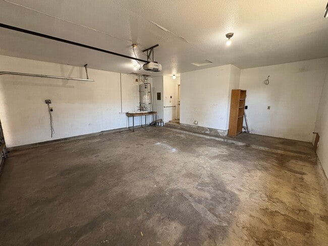 Photo - 708 S Peggy St